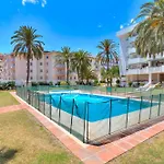 Solana Carihuela Playa Parking Terrace