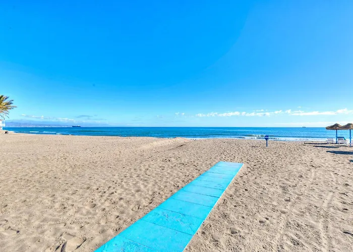 Solana Carihuela Playa Parking Terrace Апартаменты Торремолинос